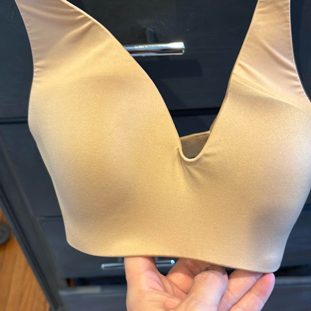 NWT Gap body Everyday wireless bra